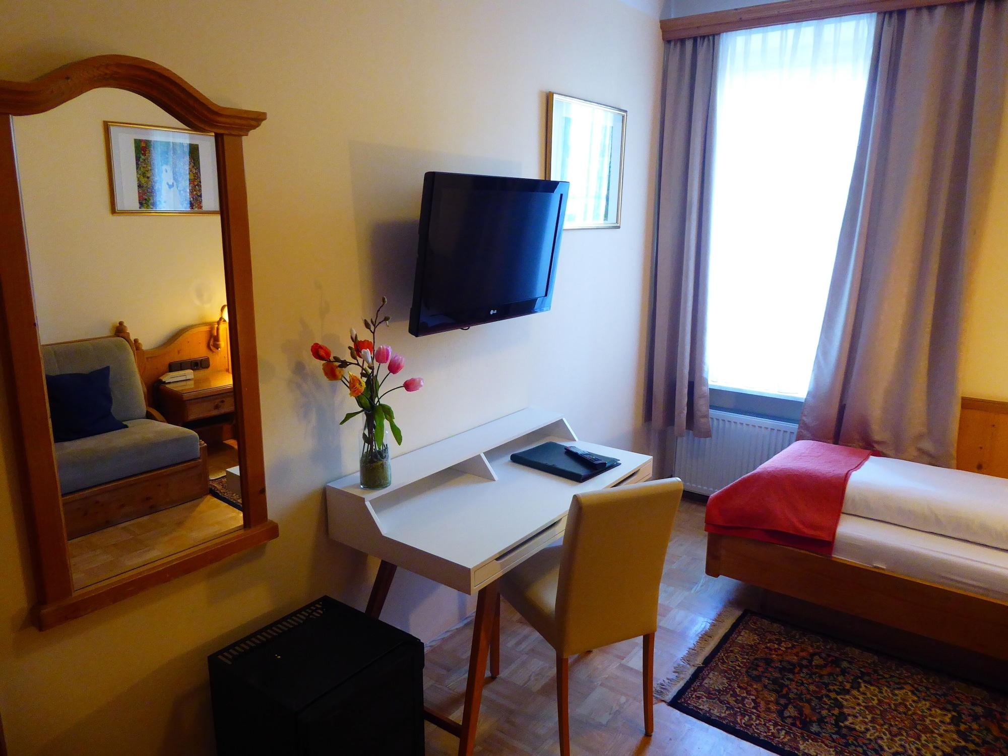 Adlerhof Bed & Breakfast
